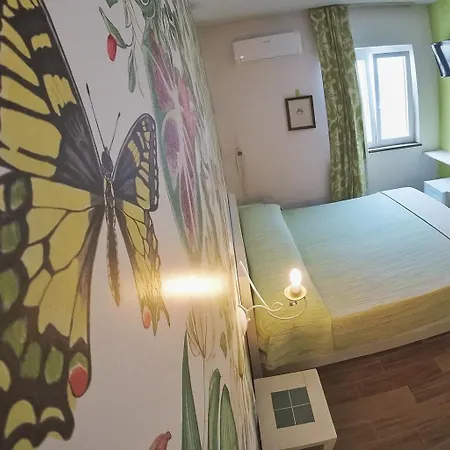 Aramoni Bed & Breakfast