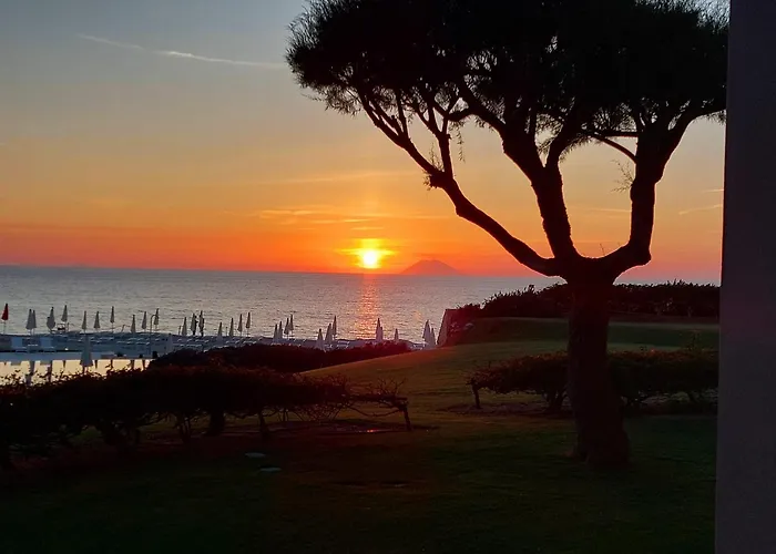 Aramoni 3* 赞布隆内