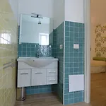 Aramoni 3*