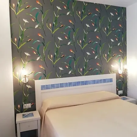 Aramoni Bed & Breakfast 3*