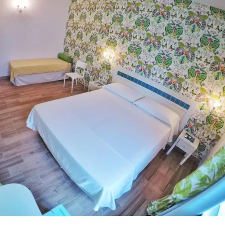 Aramoni Bed & Breakfast