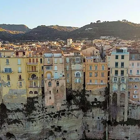Aramoni