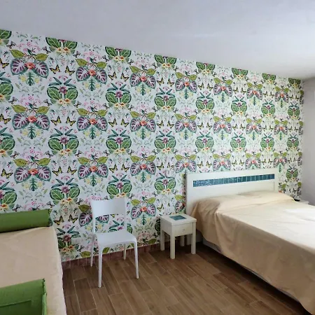 Aramoni Frühstückspension Zambrone